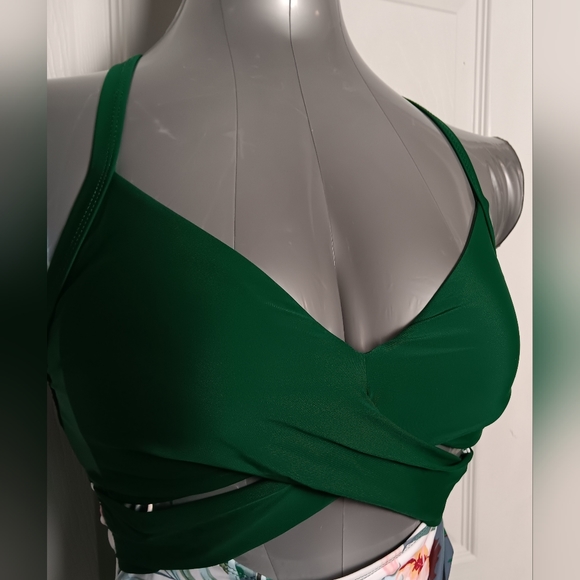 SOLD-NWT - Size S - Eimenie Tropical Green One Piece Swimsuit - Picture 3 of 5
